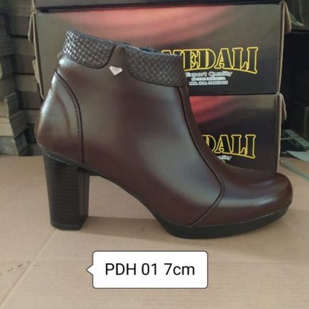 Sepatu kulit wanita PDH boots Polwan Secwan Sus PNS sepatu kerja formal tampil lebih keren