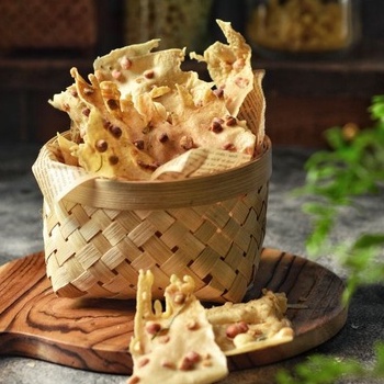 

Cemilan REMPEYEK KACANG Original 250 gram