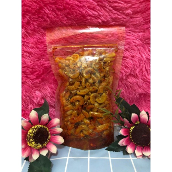 

Kripik/seblak makaroni pedas