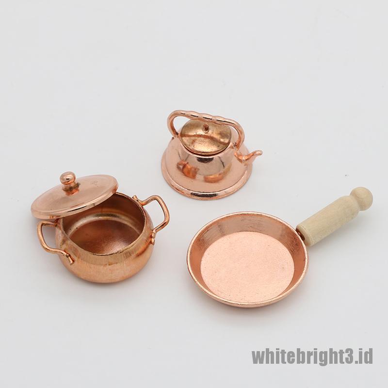 (white3) Mainan Miniatur Wajan Penggorengan + Teko Perunggu Skala 1: 12 Untuk Dekorasi Rumah Boneka