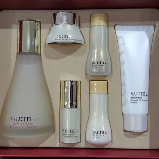SU:M37 SECRET ESSENCE SPECIAL SET