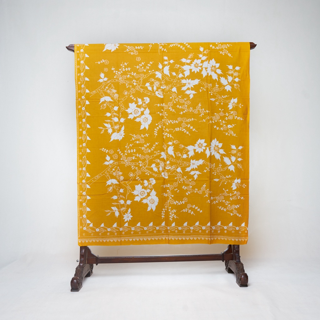 BATIK TRUSMI HAFIYAN KAIN PANJANG TULIS BUNGA PUTIH BATIK PREMIUM MEGA MENDUNG BATIK WANITA BATIK PR