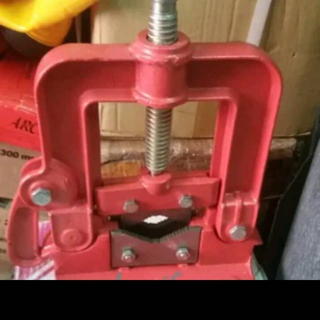 Alat penjepit pipa catok pipa tanggem no 1 size 2 inch