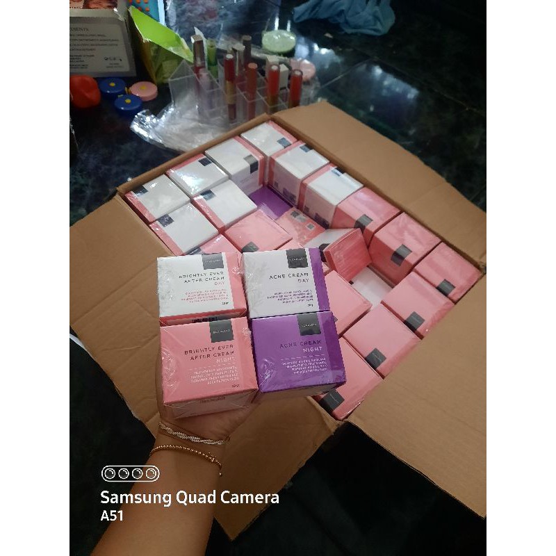 cream siang malam scarlet