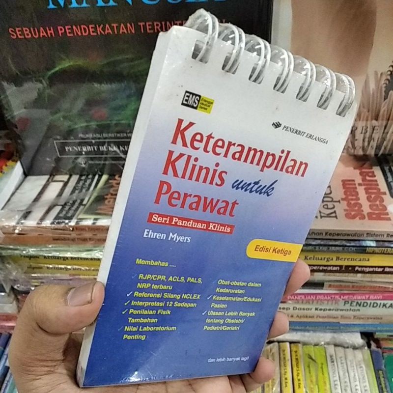 BUKU KETRAMPILAN KLINIS UNTUK PERAWAT SEEI PANDUAN KLINIS EDISI 3 ORIGINAL