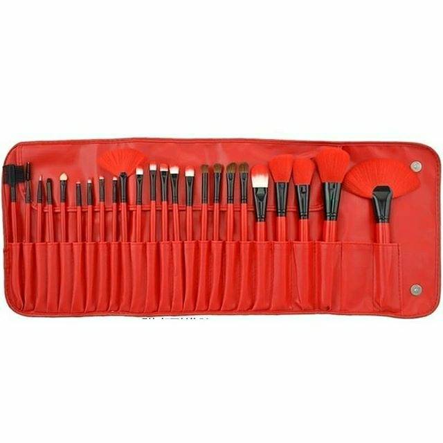 

RED LEATHER 24 PCS BRUSH