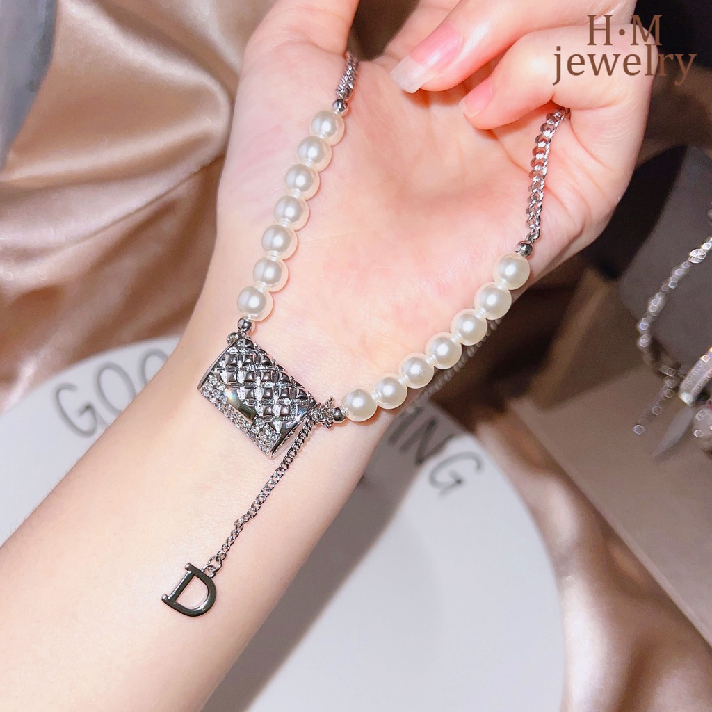 Kalung Rantai Wanita Liontin Huruf D Hias Berlianmutiara Imitasi