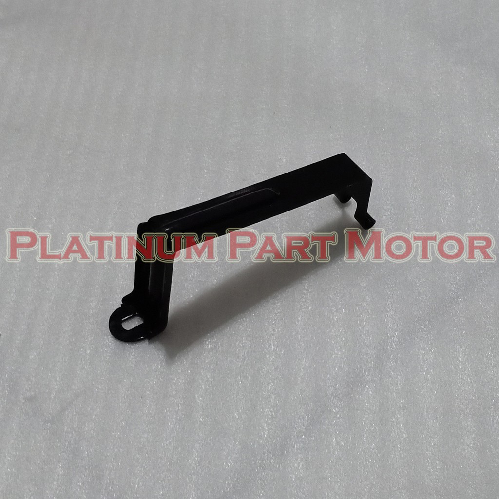 Plat Dudukan Aki - Honda C700