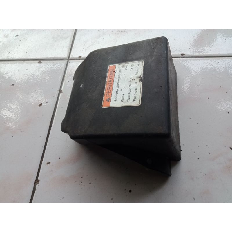 cover tutup aki Suzuki skydrive
