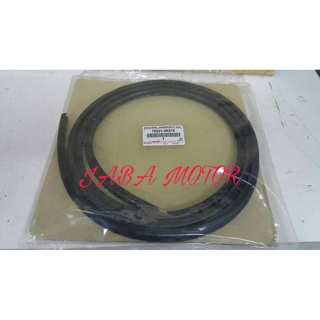 Moulding kaca depan Lis kaca depan Hilux DC Original