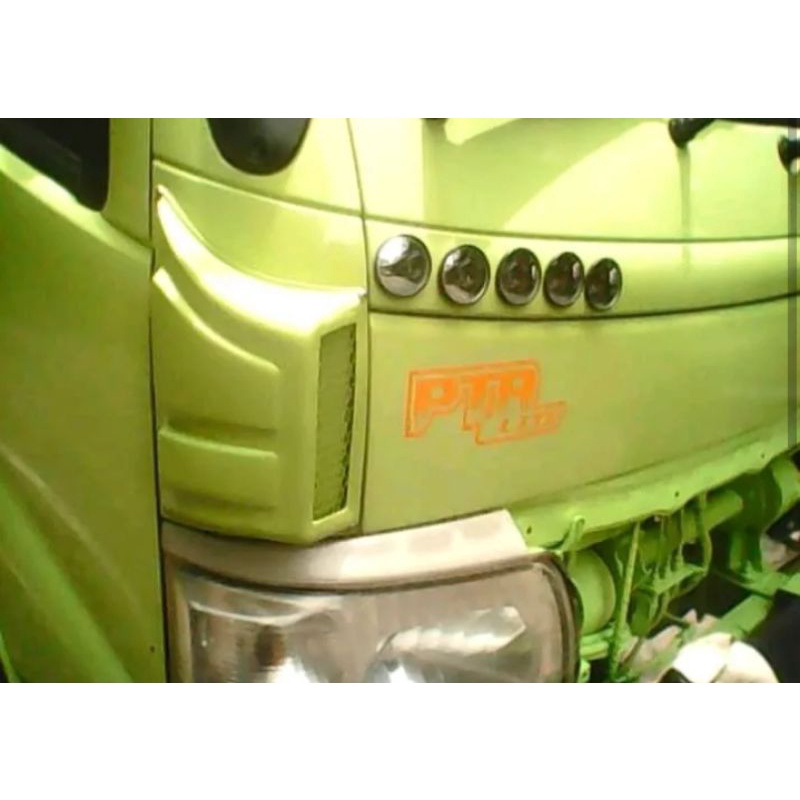 VARIASI PIPI TRUK DYNA(Dutro)