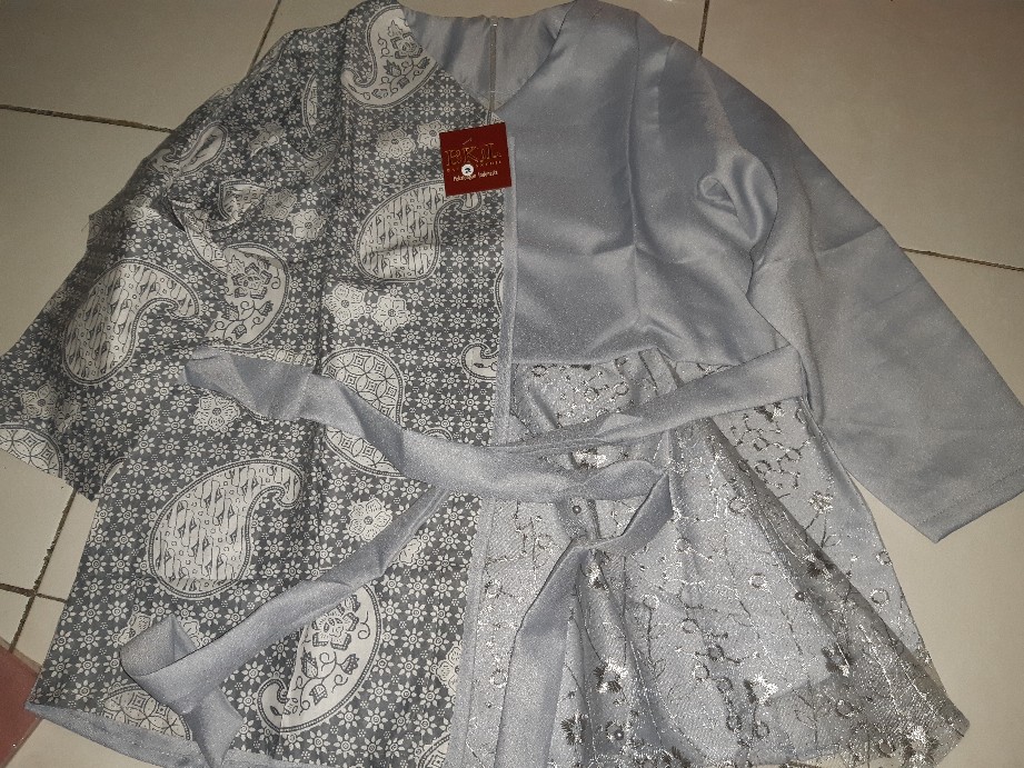 Atasan Batik Dolby Dolbi Dobby Doby Tenun Sutra Tulis Halus Katun Atbm Baron ,sarombit Atasan