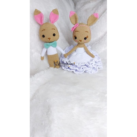 Boneka Rajut Hantaran Souvernir Buket Hadiah Kado Amigurumi Pengantin Bunny Kelinci