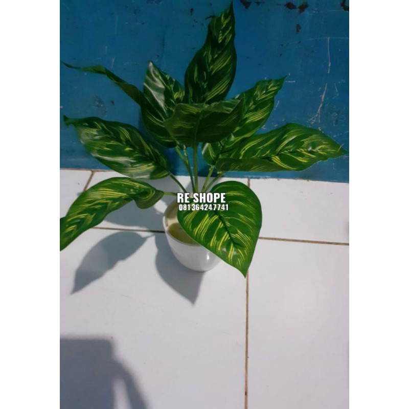 Daun Bunga Hias Plastik/Bunga Artificial/Pohon Hias Plastik/Daun Talas Mini