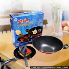 Maxim VALENTINO 2 Piece Set / WOK 30CM + FRYPAN 22CM + SPATULA