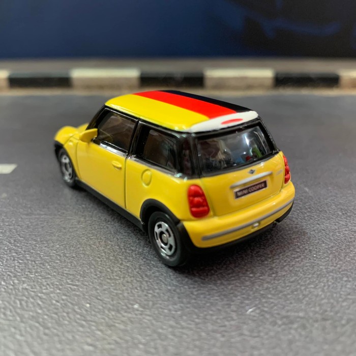 Tomica Mini Cooper Selection - Germany 06 - Base Besi - Made in China