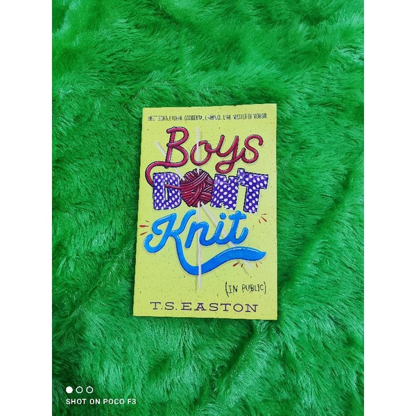 Buku Novel remaja bahasa inggris import boys dont knit
