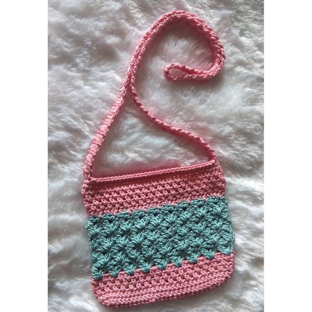Tas rajut selempang anak