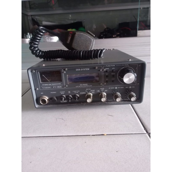 RADIO HF / SBB YAESU FT 180A
