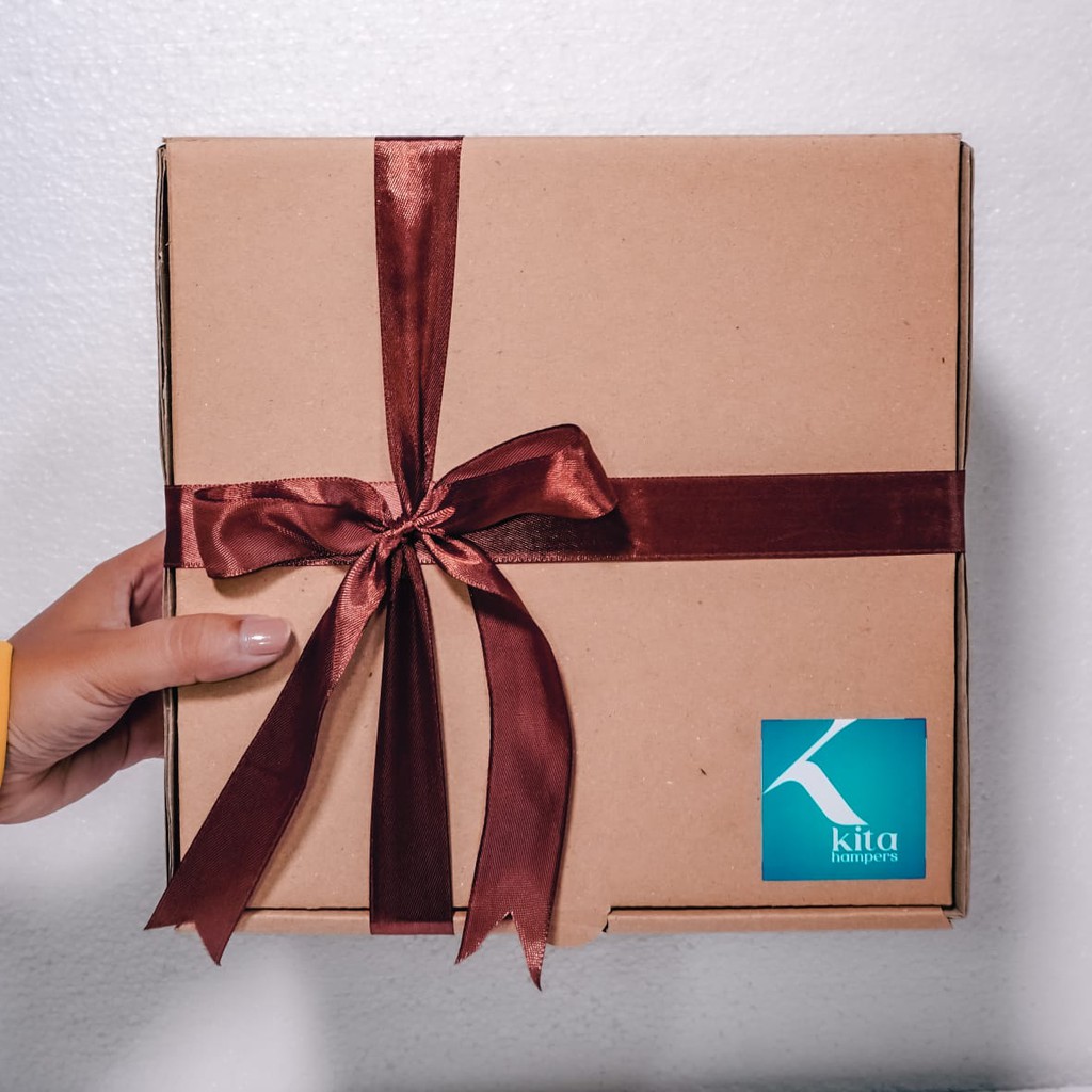 

Hampers Lebaran/Paket Kue Lebaran Exclusive