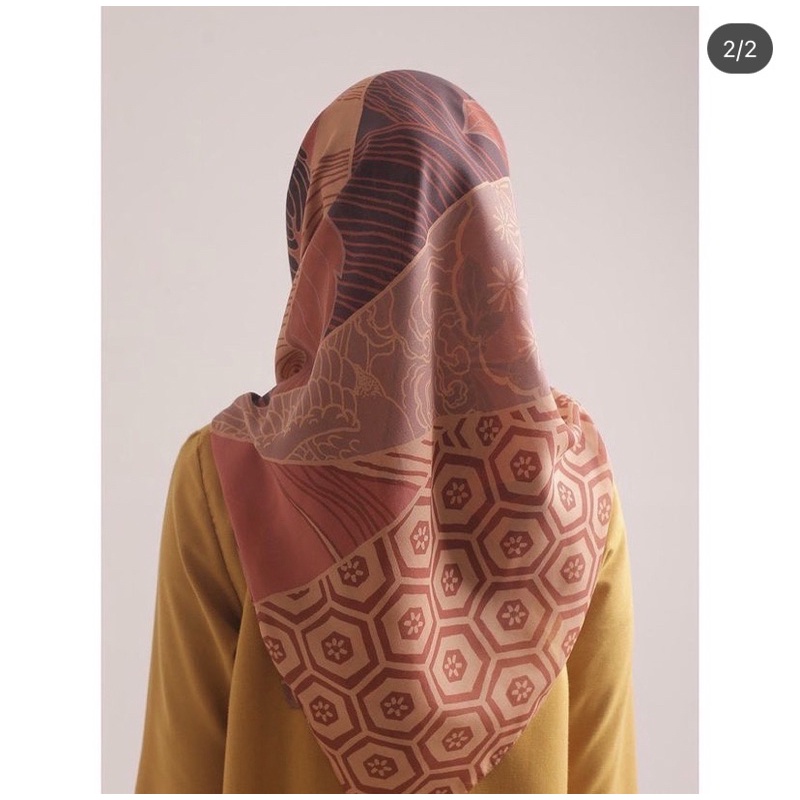 neoma scarf Kamiidea