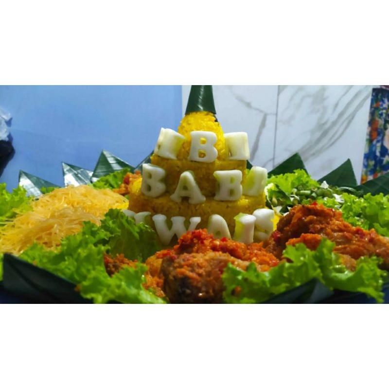 

Nasi Tumpeng