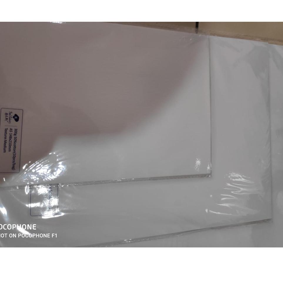 

paul rubens watercolor paper A4 300gsm 50% cotton 5lembar (KODE Y621)