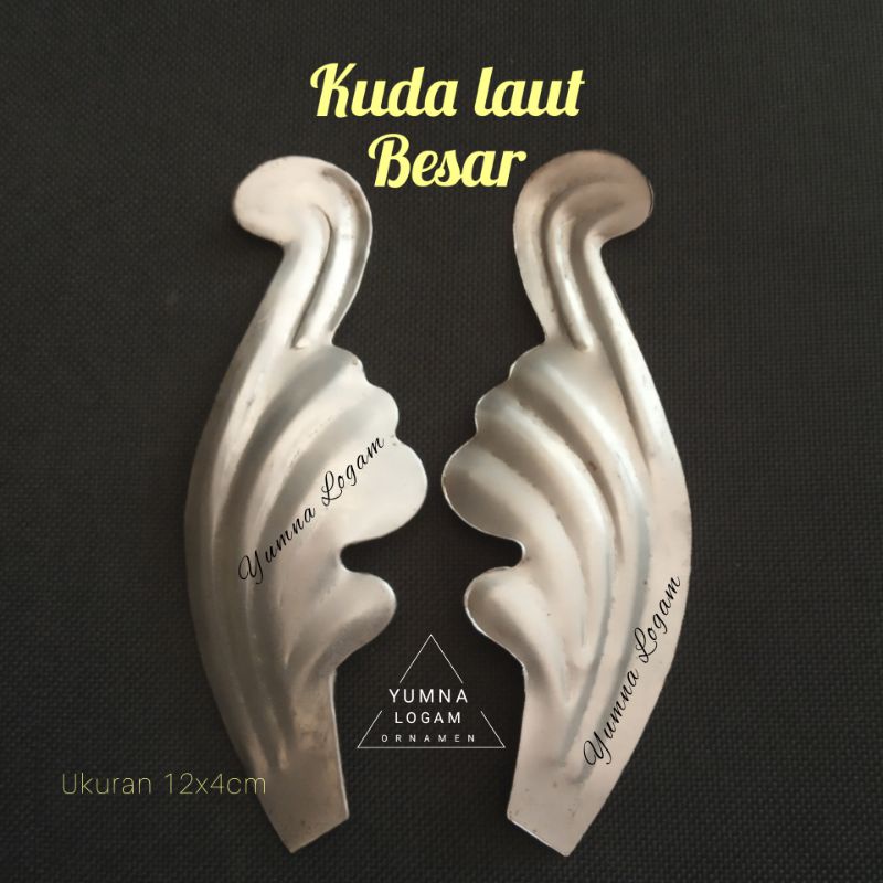 kuda laut besar ornamen pagar besi tempa