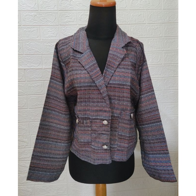 Crop Blazer by Sherleen