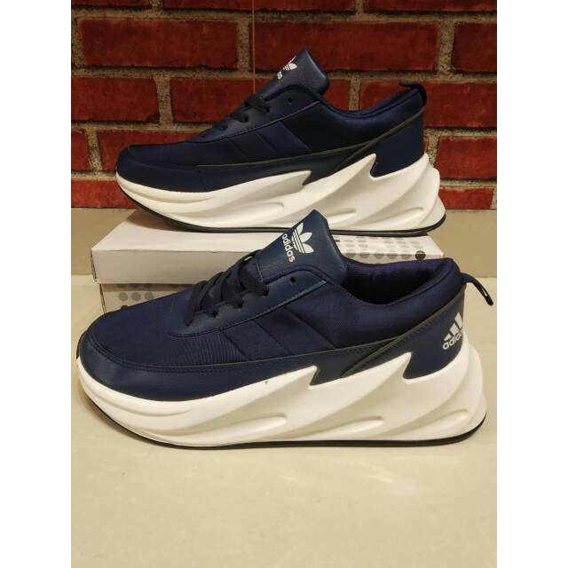 Sneakers adidas SHARK