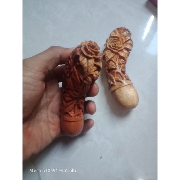 Deder keris ukir kembang kayu sono putih