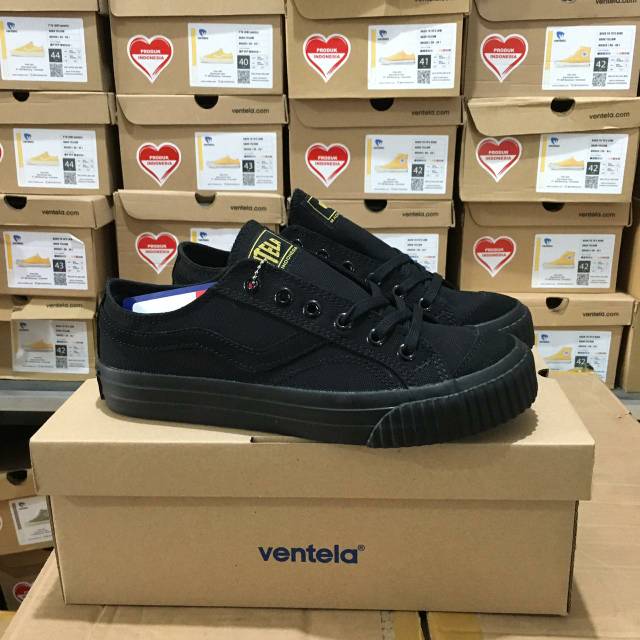 Ventela , Ventela public Suede , Ventela public ,Ventela 70s ,ventela ethnic,ventela classic ,Hitam