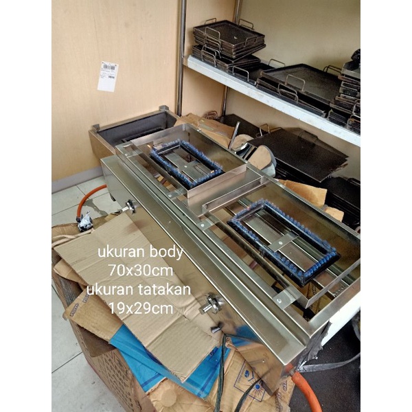 kompor gas dua tungku