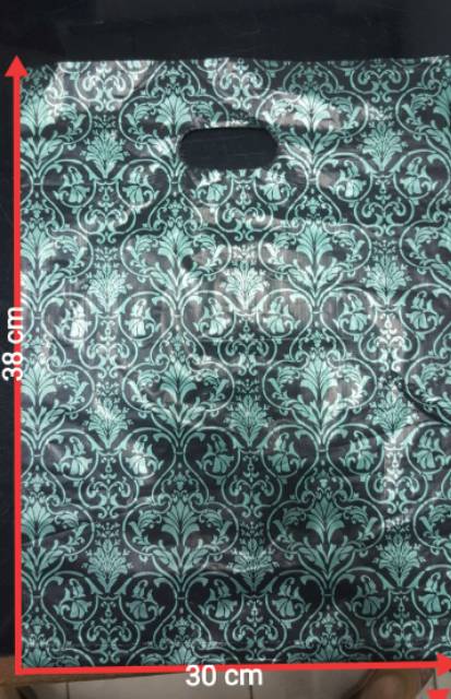 Kantong Plastik Oval Motif Batik Metalik Ukuran 30x38 cm