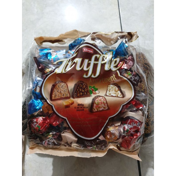 

Coklat Arab Turkiye Truffle Crispy Mix Coconut Strawberry Caramel 400gr