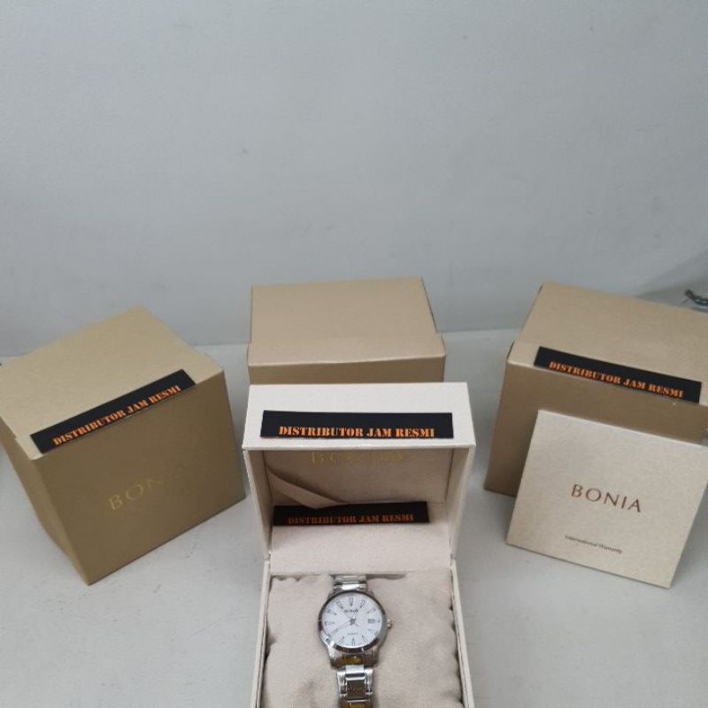 Jam Tangan Wanita Bonia BNB10100-2352 All Silver Dial white Stainless Quartz