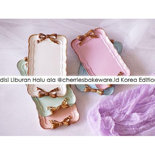 

Winter memories in Korea Ribbon Dessert plate - PURPLE