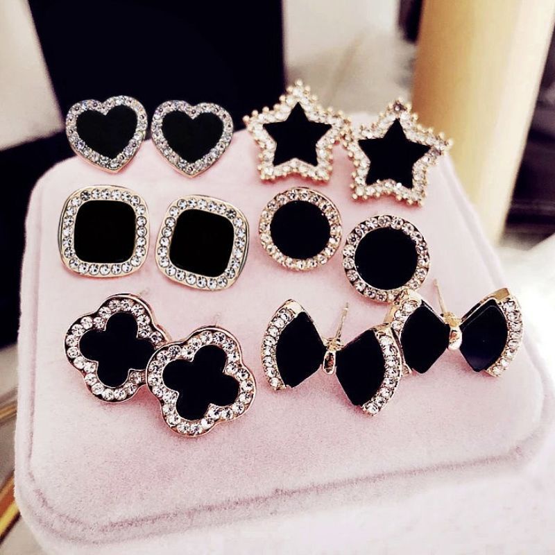 Anting Dot Monochrome Star Love Clover Model Korea