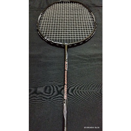 Raket Hiqua black shadow kenichi bekas