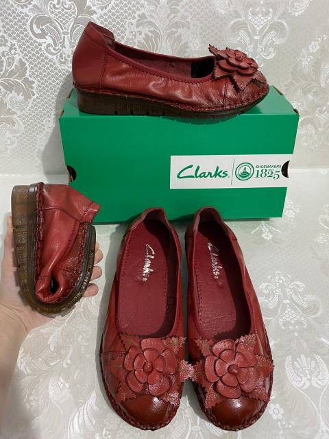 Sepatu wanita Clarks bunga YC-9888 woman