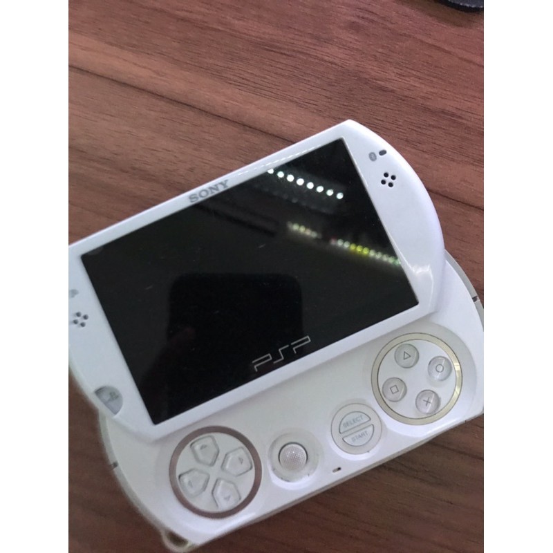 PSP Go Bekas