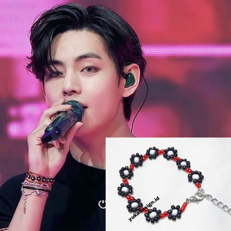 Gelang Taehyung V BTS, Gelang Konser Mots ONE.  Baca deskripsi yaa