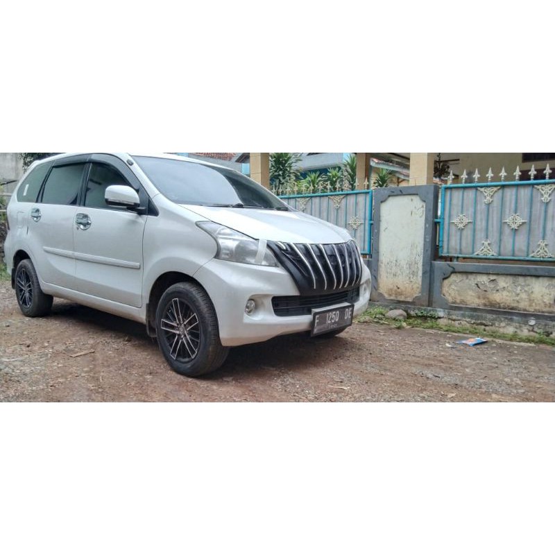 Grill avanza xenia 2012 2015 model prado