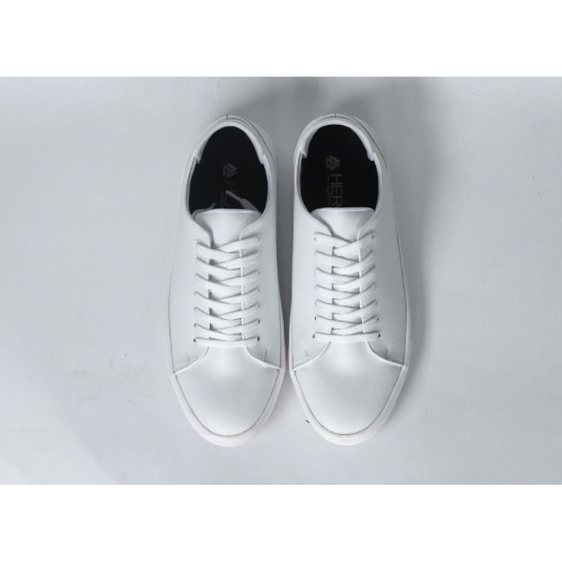 TROY WHITE |WOLF x HEROES| Sepatu Pria Putih Polos Casual Sneakers sport Ori