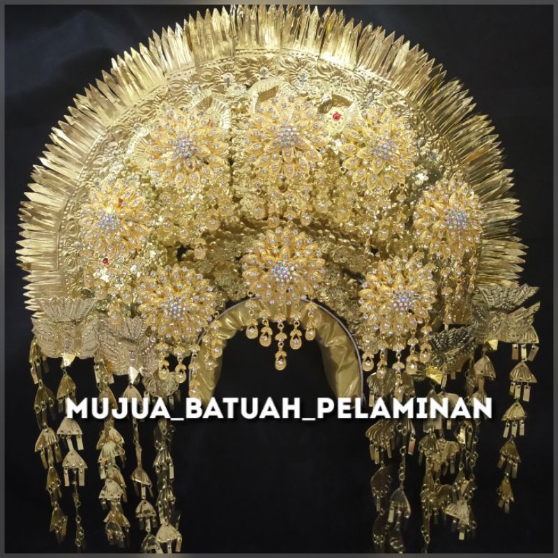 Mahkota Kepala Sunting Penganten Padang Atau Suntiang Pengantin Padang Minang