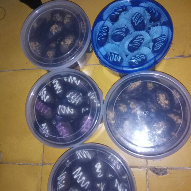 

Kurma coklat