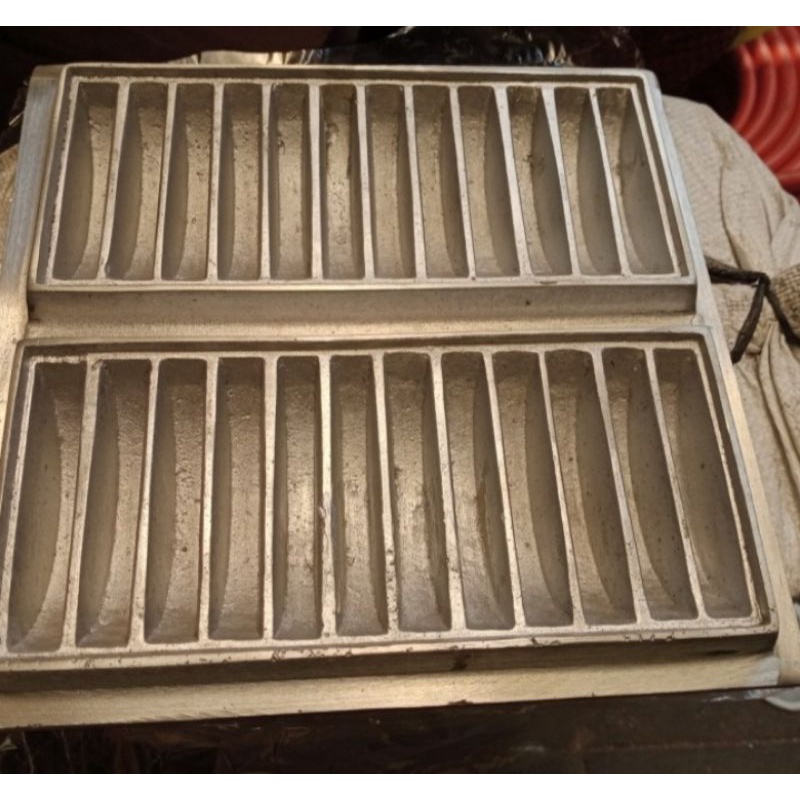 Cetakan kue rangi /kue pancong kecil Loyang /Pancong 24 Lubang + Tutup tebal dua + Sutil