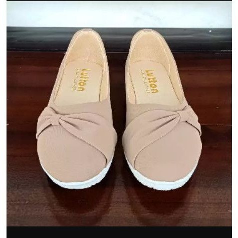 sepatu slip on wanita lutton no 40