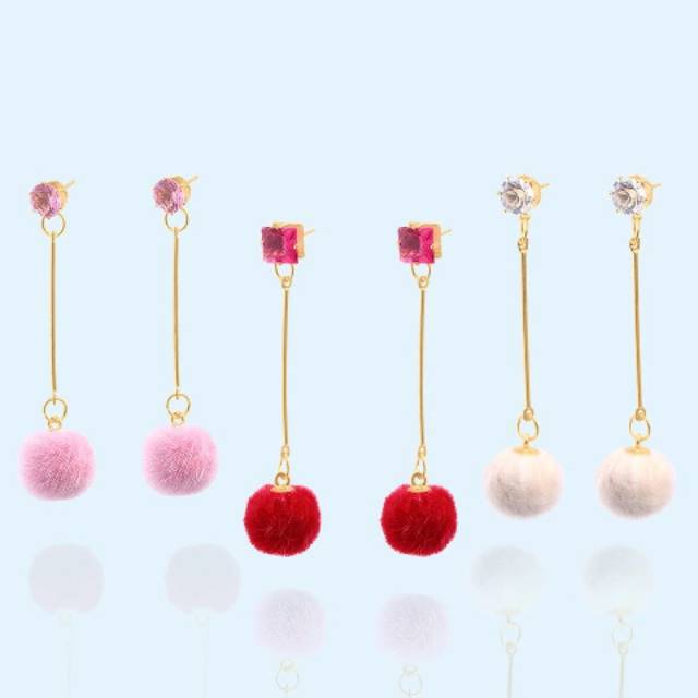 Anting tusuk / stud gantung kristal bola bulu (Althea earring)
