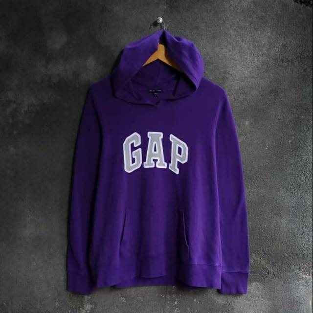 purple gap sweatshirt